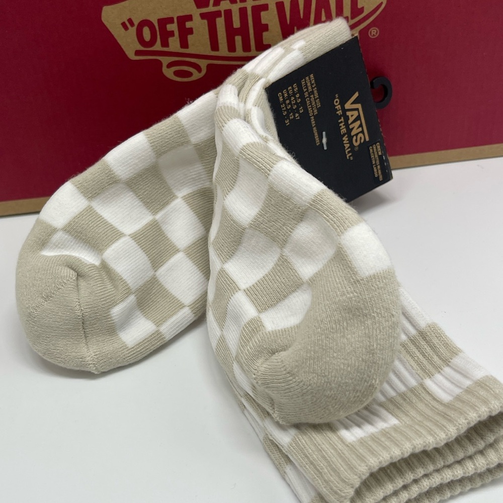 Vans Men's Checkered Socks - White and Tan Vans Checkerboard Crew Socks (1 pair) - Picture 11 of 16
